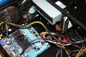 thumb 00118 SILVERSTONE GD08 HTPC XTREMEHARDWARE.COM